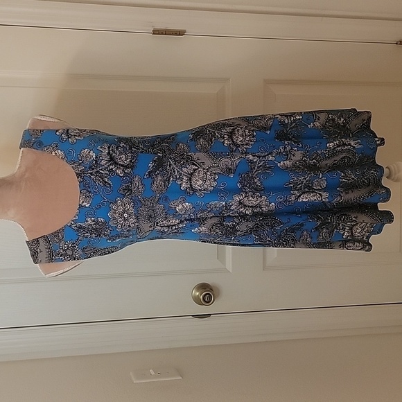 Perceptions Sleeveless Dress, Size 6P. Blue and Black - Picture 1 of 6